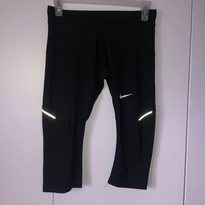Nike capris leggings